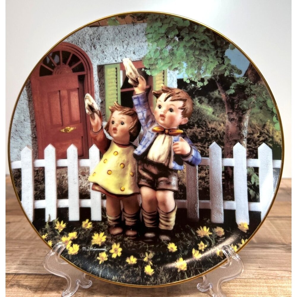M.I. Hummel "Come Back Soon" Limited Edition Collector Plate